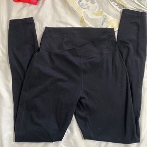 Alphalete Cross front leggings